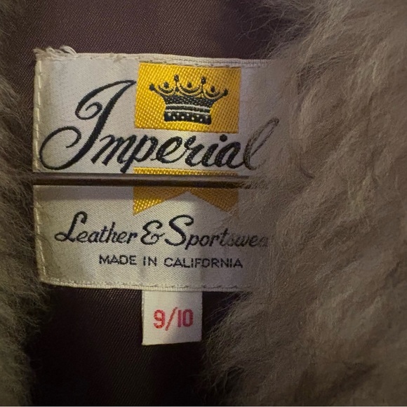 Imperial Vintage Tan Leather Jacket with Faux Fur Collar and Classic Design - Picture 5 of 10